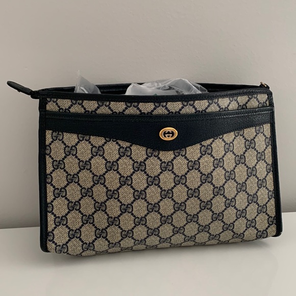 Gucci Handbags - Authentic & Gorgeous Vintage Dark Blue Gucci Travel Clutch/Pouch